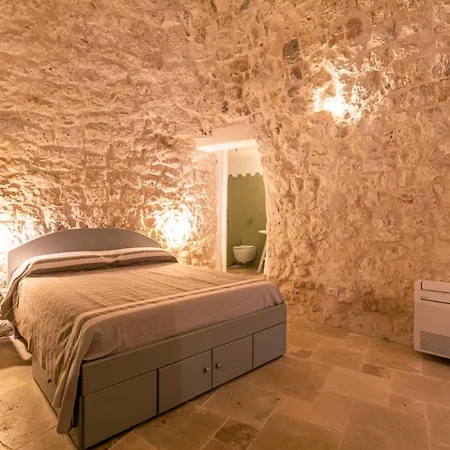 Villa Trullo Del Moro - Luxury House With Swimming Pool Ostuni