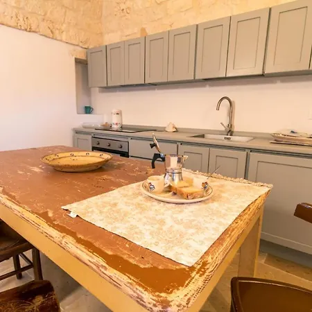Villa Trullo Del Moro - Luxury House With Swimming Pool