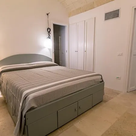 Trullo Del Moro - Luxury House With Swimming Pool