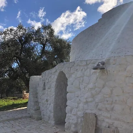 Trullo Del Moro - Luxury House With Swimming Pool Villa